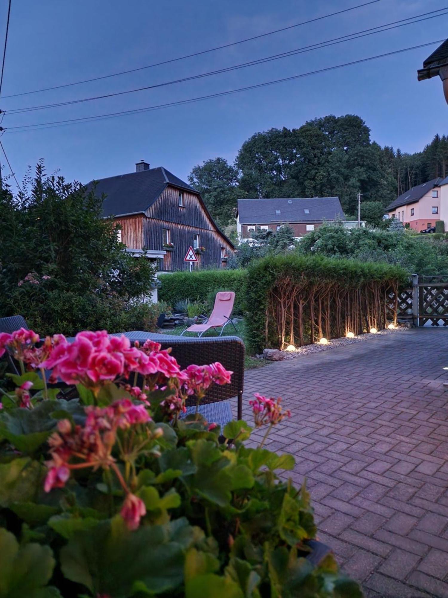 Ferienwohnung Haus Sonnenblick Burkhardtsdorf Luaran gambar